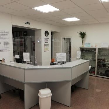 Laboratorios Ruiz Falcó área de atención 